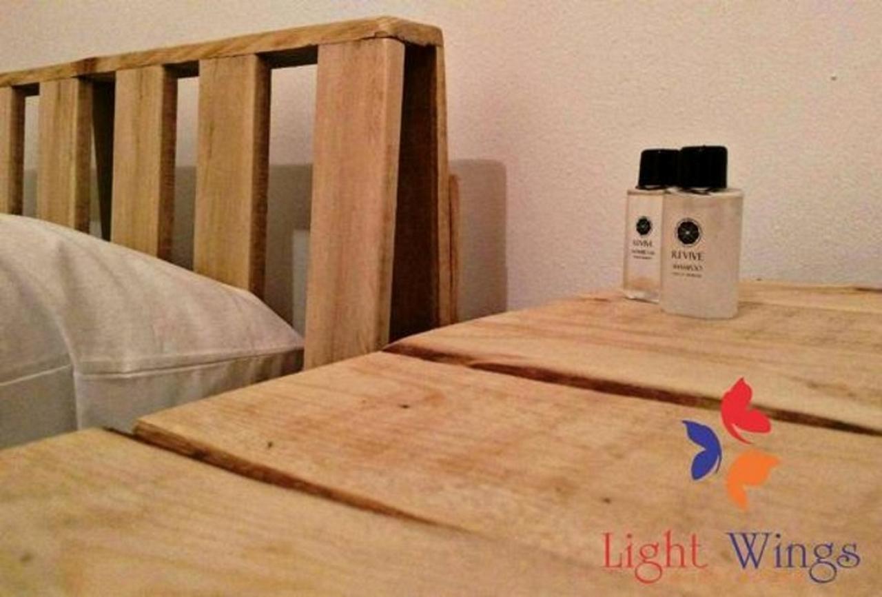 Light Wings Family Guesthouse Jerevan Exteriör bild