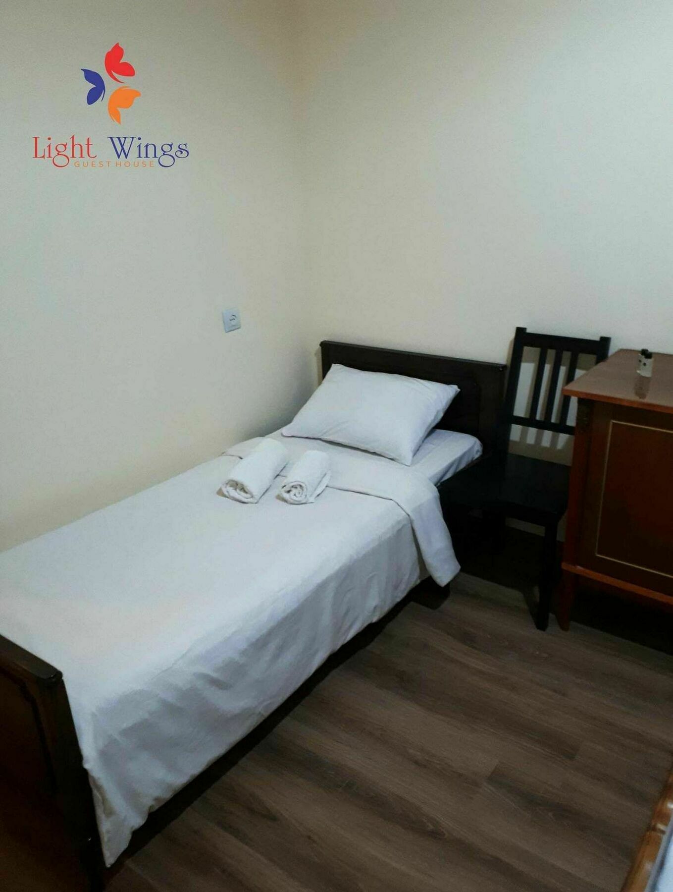 Light Wings Family Guesthouse Jerevan Exteriör bild